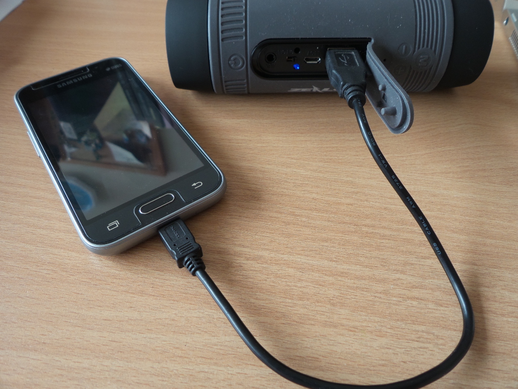 Bluetooth Bike Handlebar Speaker With Portable Battery Bank